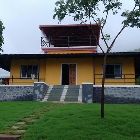 Madhura Farms คาร์จัต ภายนอก รูปภาพ